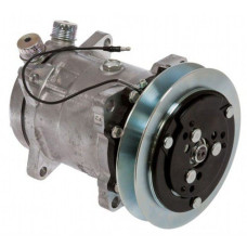 Versatile 4400 Swather Sanden Compressor with Clutch - New | 8810187 Versatile 4400 Swather Sanden Compressor with Clutch - New | 8810187